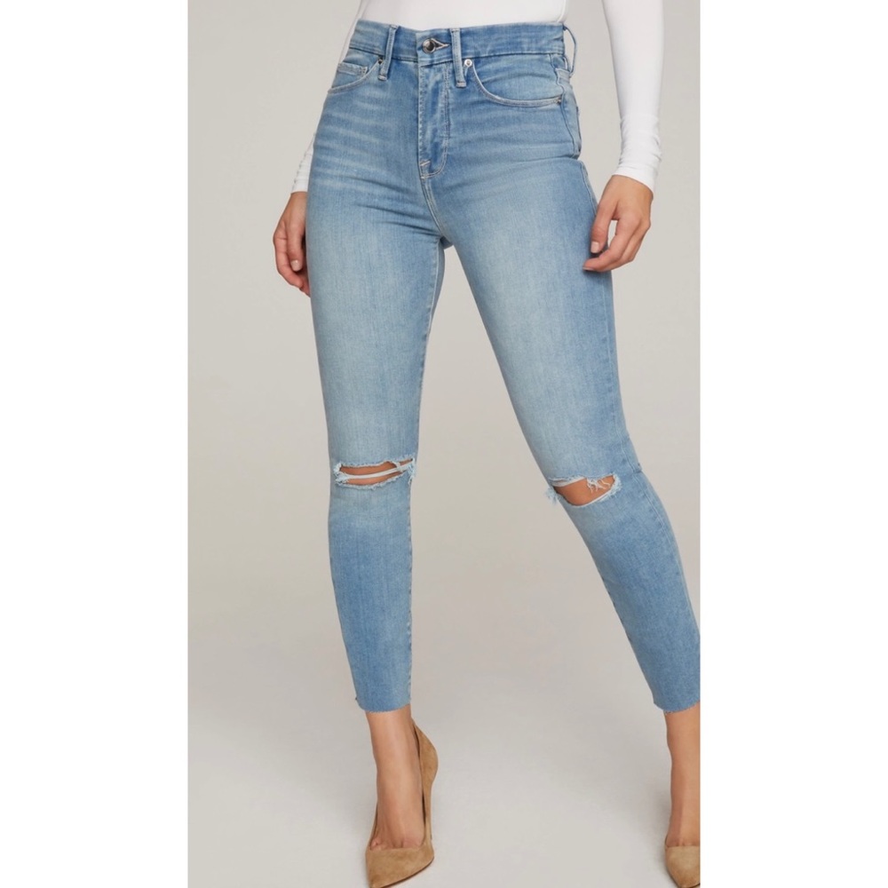 Good American Good Waist Crop Raw Edge light wash jean